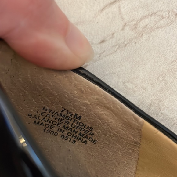 Nine West Ambitious Black Patton Leather Pumps - Picture 8 of 8